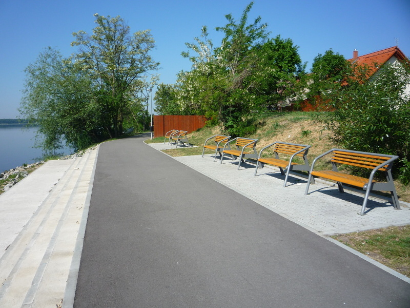 Promenáda pro pěší a cyklisty Nové Mlýny - Pasohlávky