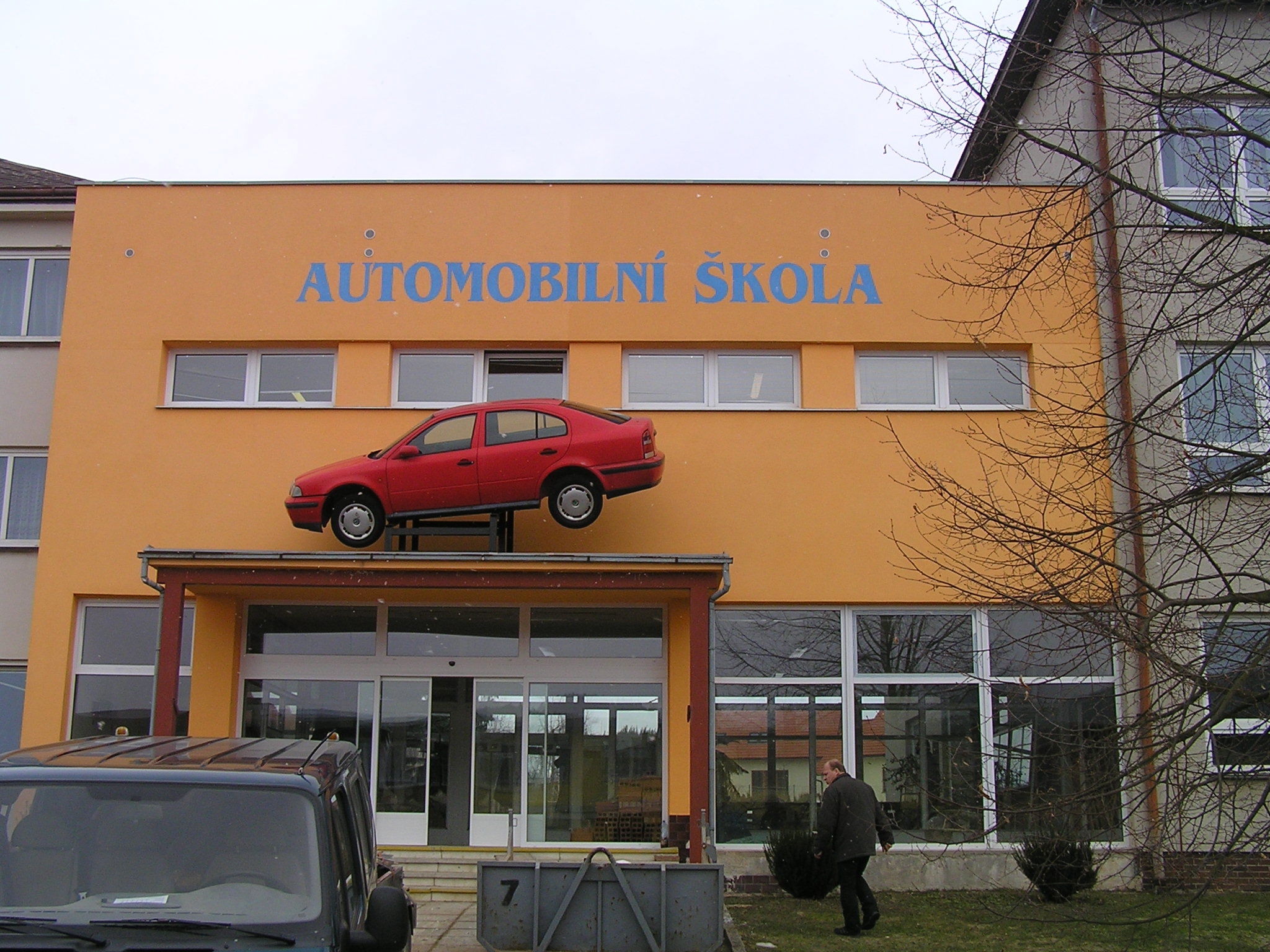 SOŠ automobilní a SOU automobilní Ústí nad Orlicí - Odborné vzdělávací centrum