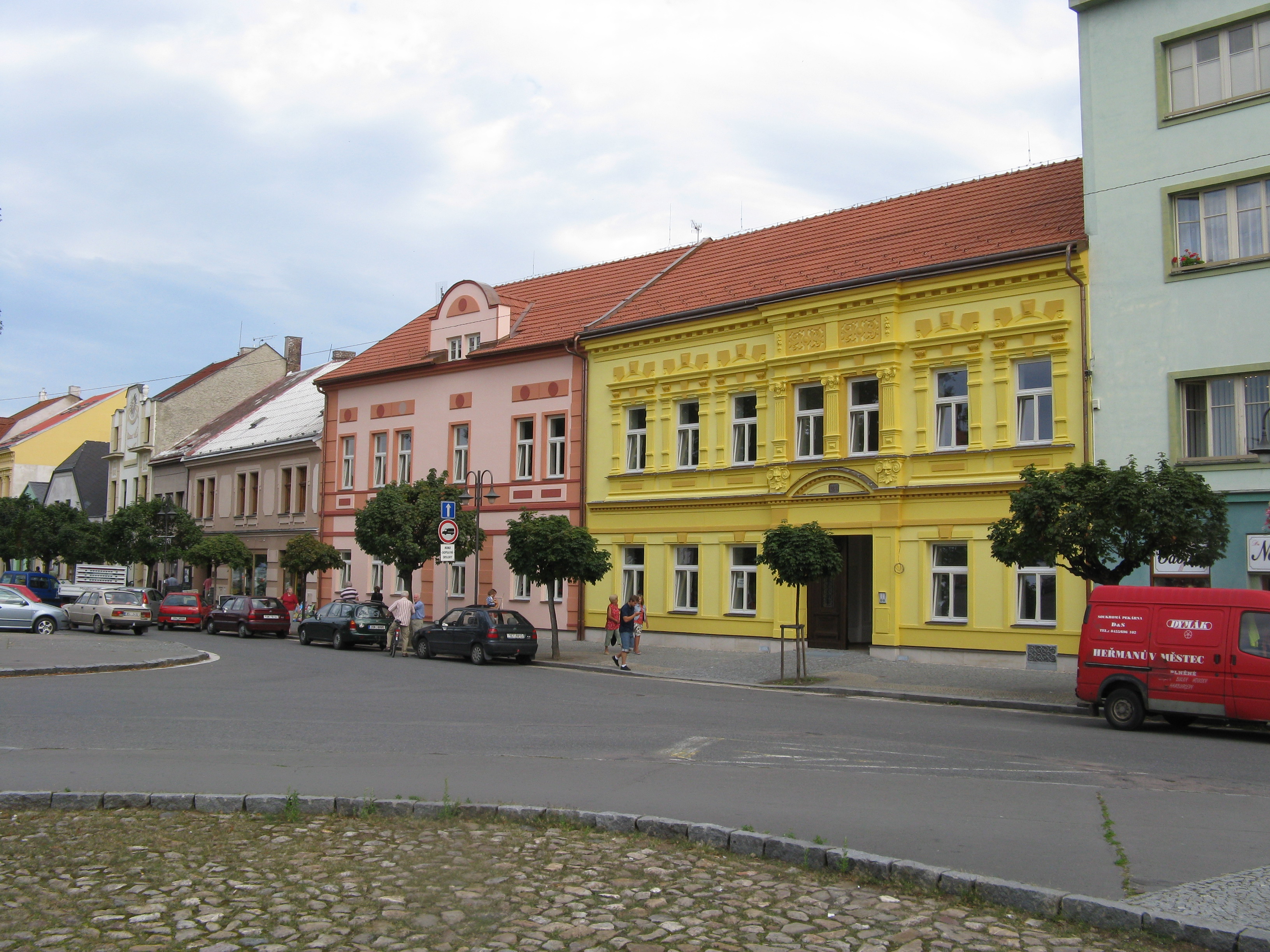 Multifunkční centrum v Heřmanově Městci