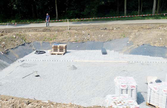 Pyšely - recyklace čistírenských kalů - kompostárna a rákosové pole