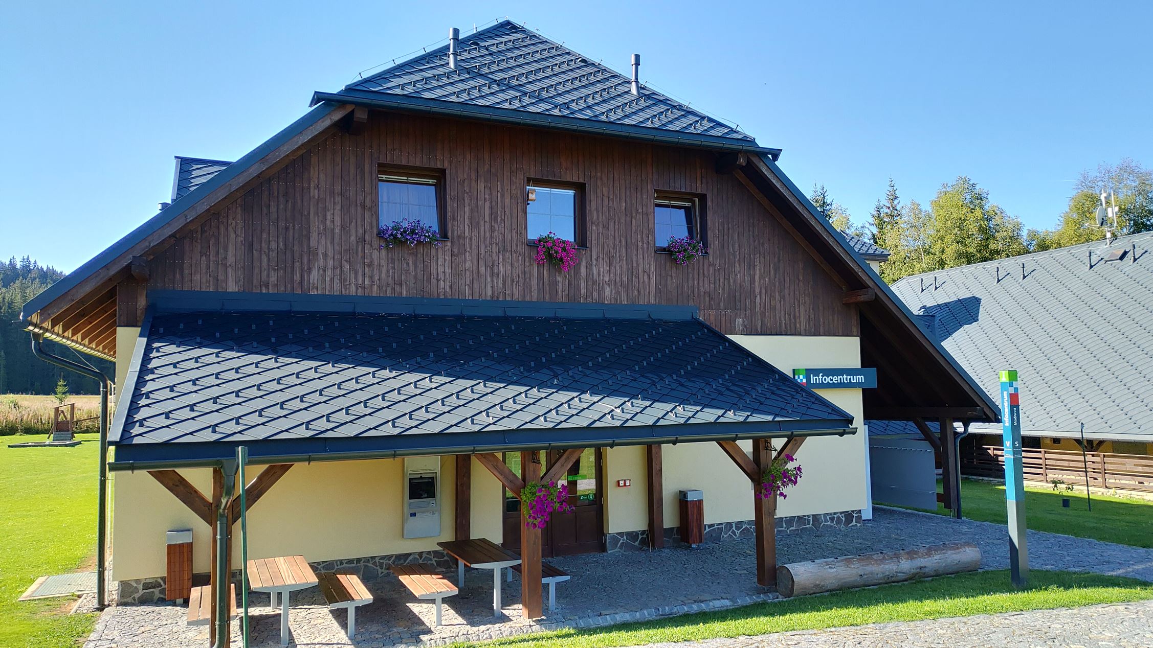 MMR: Děti potkají legendární Čtyřlístek, dospělí si dají do těla. Češi a Bavoři společně vybudovali 