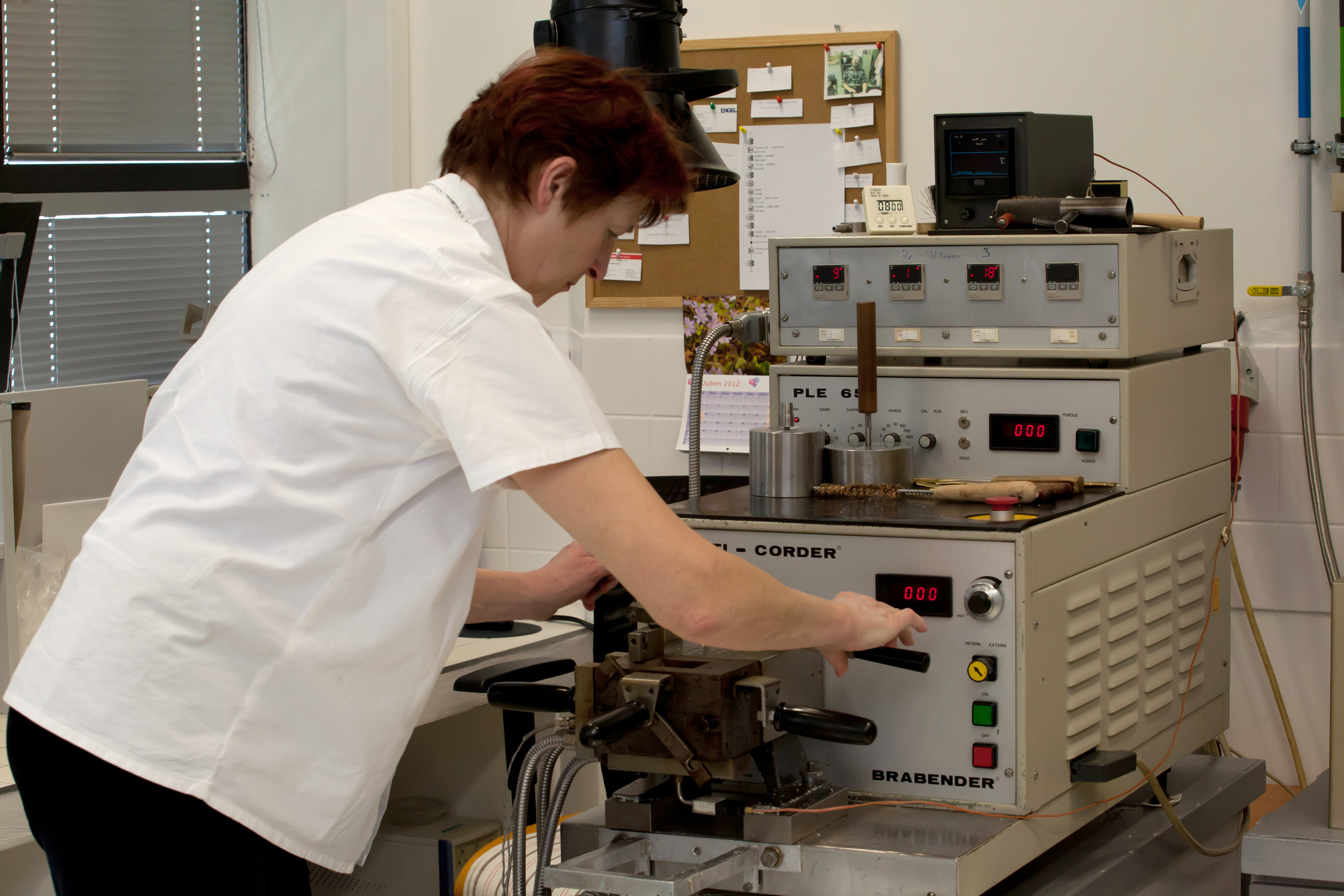 Centrum polymerních materiálů a technologií Otty Wichterle