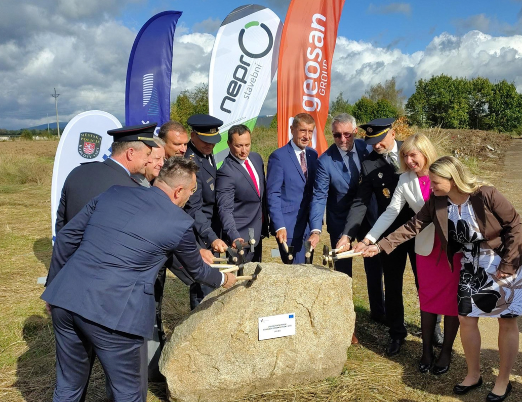 V Karlovarském kraji začíná výstavba centra SOS 112. Evropské fondy přispějí k rychlejší pomoci obyvatelům