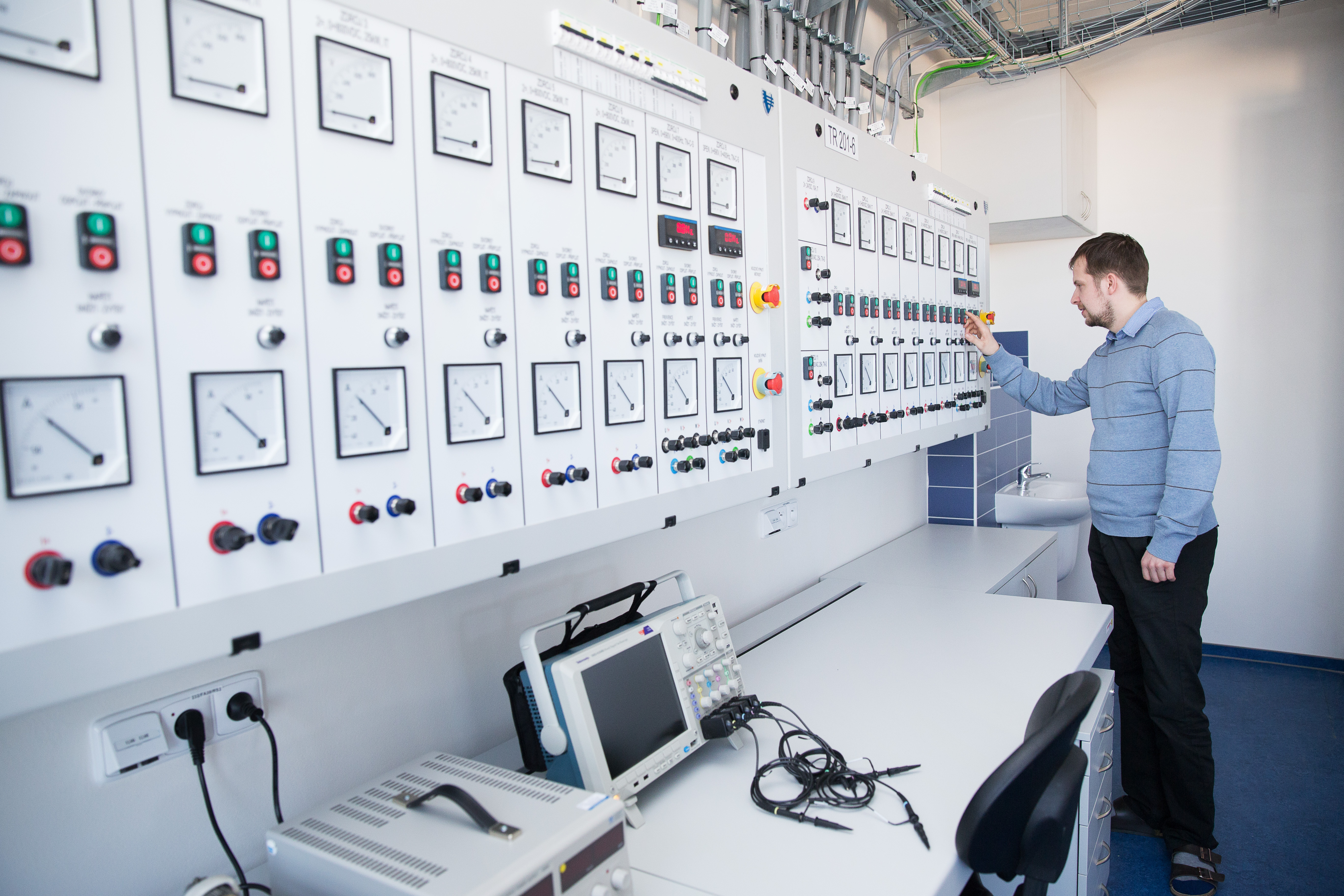 Regionální inovační centrum elektrotechniky (RICE)
