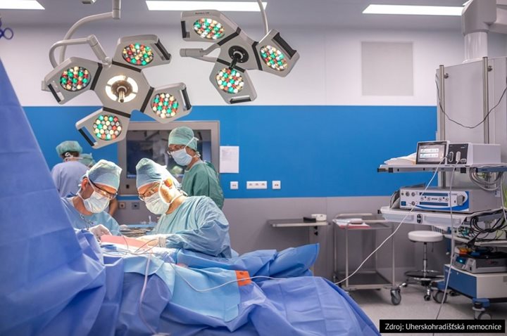 Evropské fondy pomáhají: Nemocnice v Uherském Hradišti se neustále zlepšuje. Získala špičkové vybave