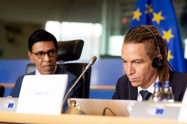 Bartoš: Rychlé schválení mandátu Rady pro vyjednávání vysílá silný signál solidarity s regiony