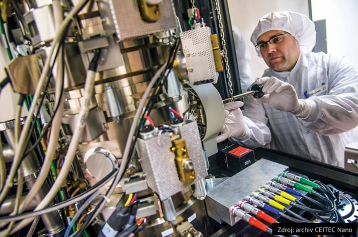 Evropské fondy pomáhají: Laboratoře se pyšní špičkovým vybavením. Zaměřují se i na oblast nanotechno